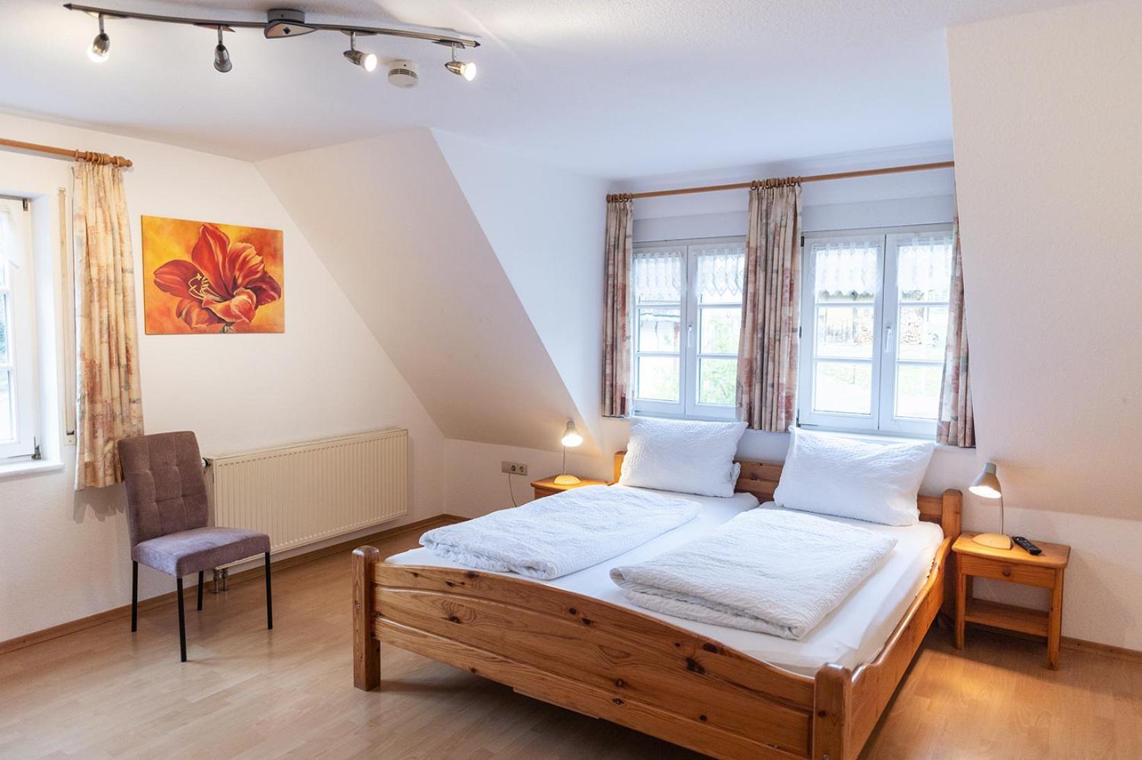 Gasthaus Kranz Lausheim ภายนอก รูปภาพ