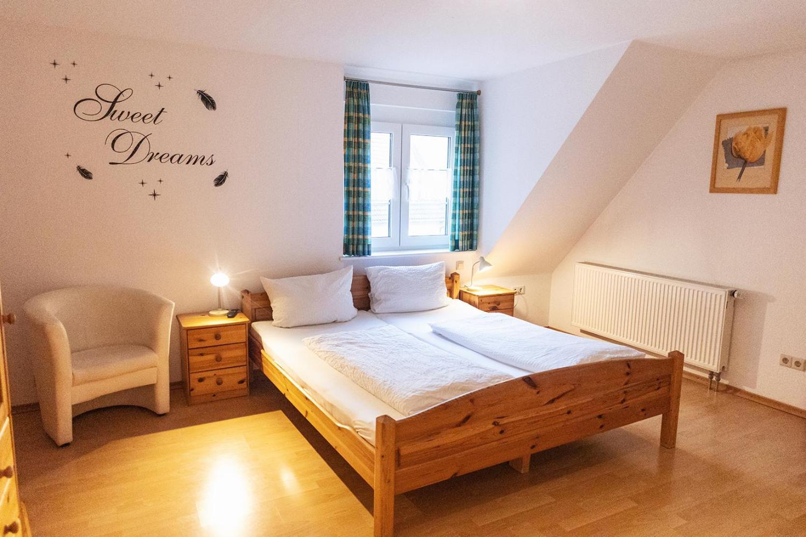 Gasthaus Kranz Lausheim ภายนอก รูปภาพ